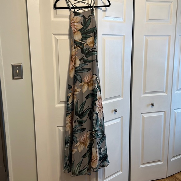 Tropical women’s maxi dress with tie up back. - Picture 1 of 7